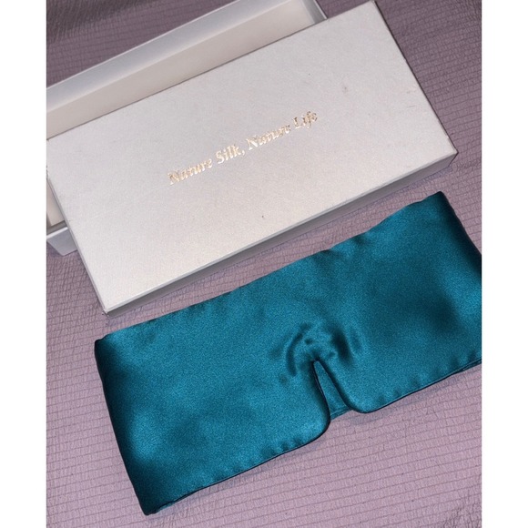 NEW Teal Green 100% Mulberry Silk Luxuriously Soft Light Blocking Sleep Mask - Picture 1 of 3